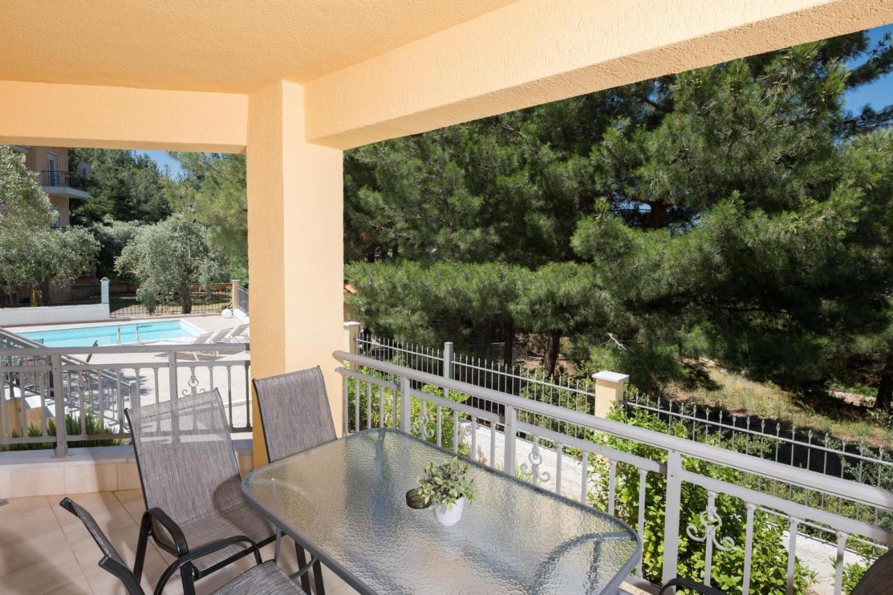 Louloudis Pool Villa Skala Rachoni  Ngoại thất bức ảnh